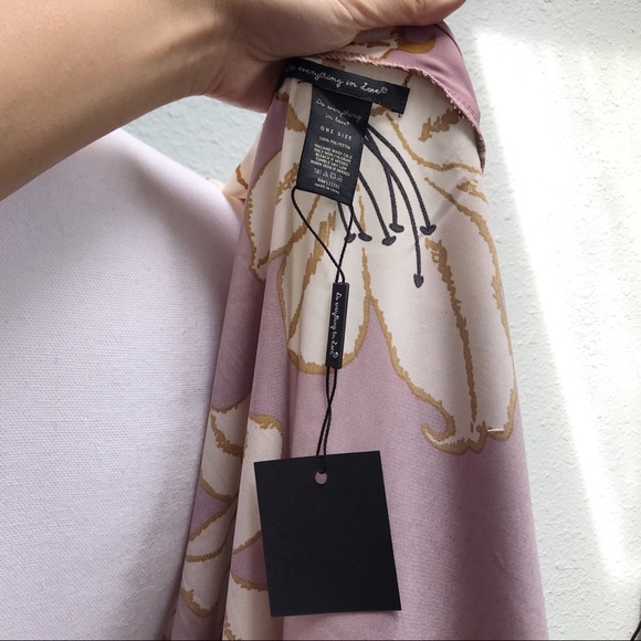 NWT Oversized Floral Festival Wear Pink Kimono - Picture 4 of 7